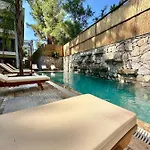 Esmahan Forest And Pool By Zehra Apartamento