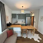 Esmahan Forest And Pool By Zehra Apartamento *