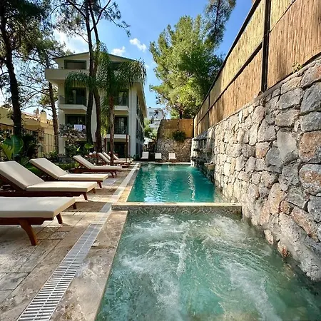 Apartament Esmahan Forest And Pool By Zehra Marmaris