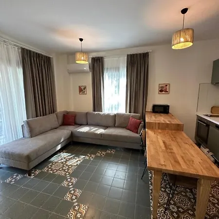 Esmahan Forest And Pool By Zehra Apartment *