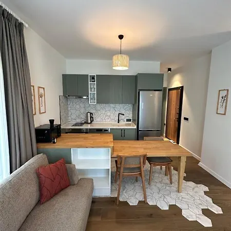 Esmahan Forest And Pool By Zehra Appartement *