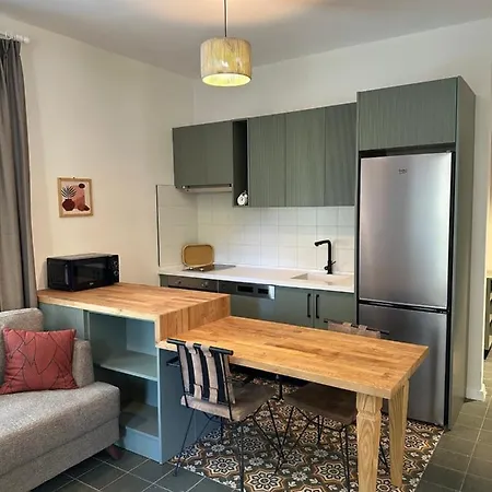 Esmahan Forest And Pool By Zehra