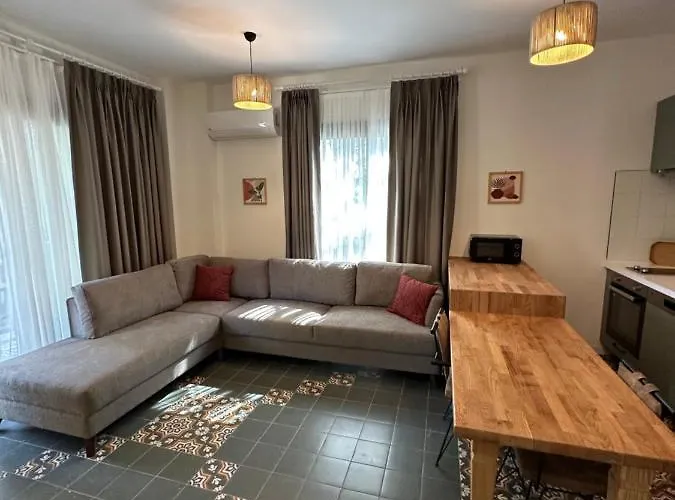 Esmahan Forest And Pool By Zehra Apartment *